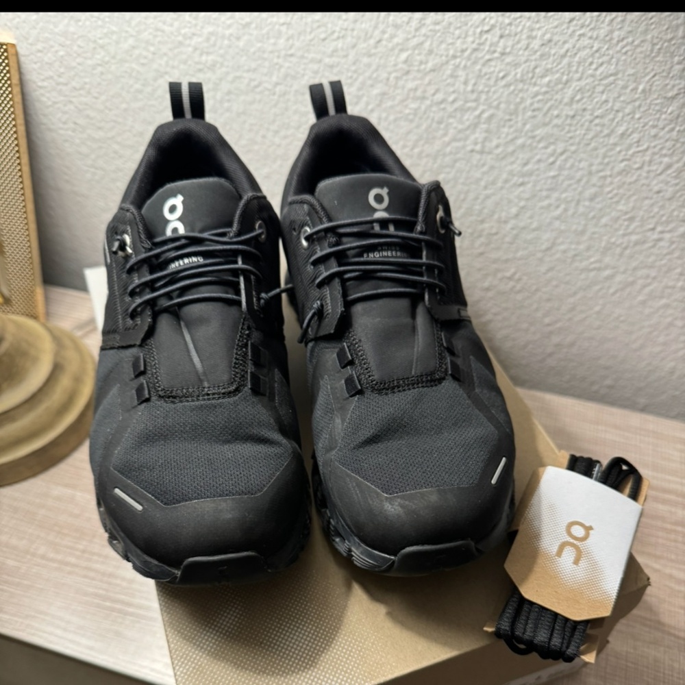 Cloud 5 waterproof all black 6.5
